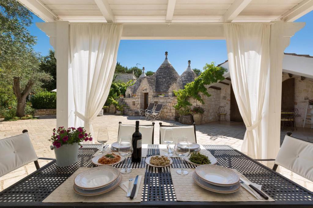 Trullo Dei Messapi Apartment เชจลีเมสซาปิกา ภายนอก รูปภาพ